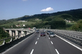 Dank den Autobahnen ist das Pilgern nicht beschwerlich